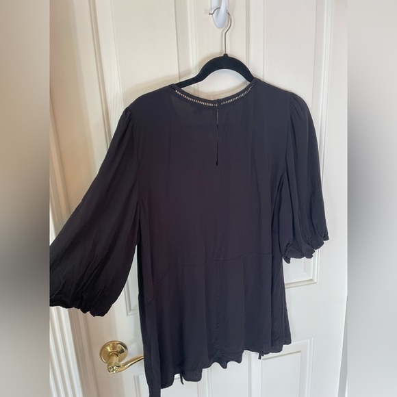 Ann Taylor Tops - Ann Taylor black short puff sleeves smocked front size XL